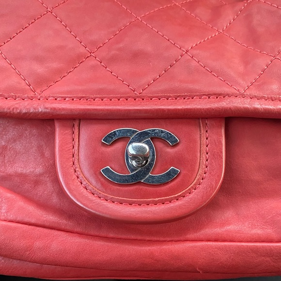 SOLD - ❤️Chanel Red Calfskin Natural Beauty Bag - Picture 13 of 13